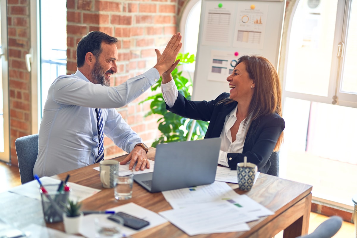 Automatiser sa prospection commerciale avec l'IA en 2026 : guide complet