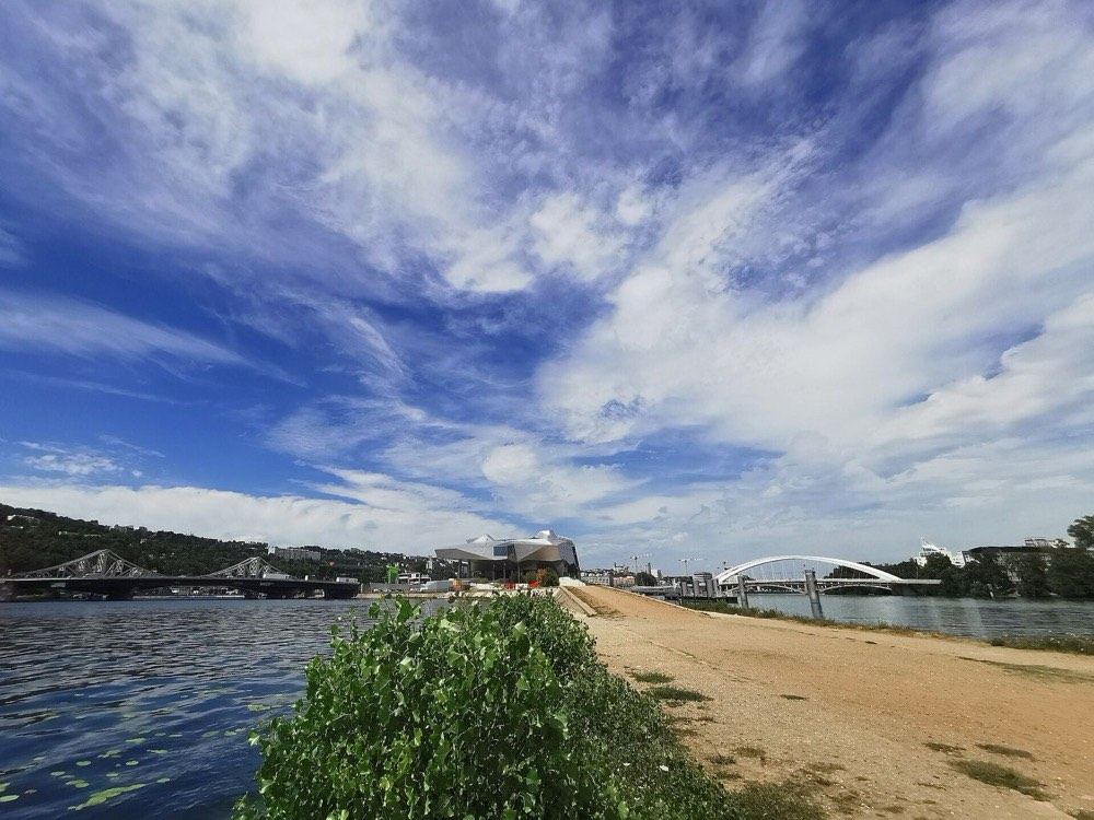 La confluence du Rhône et de la Saône, où s'est développé le nouveau quartier d'affaires